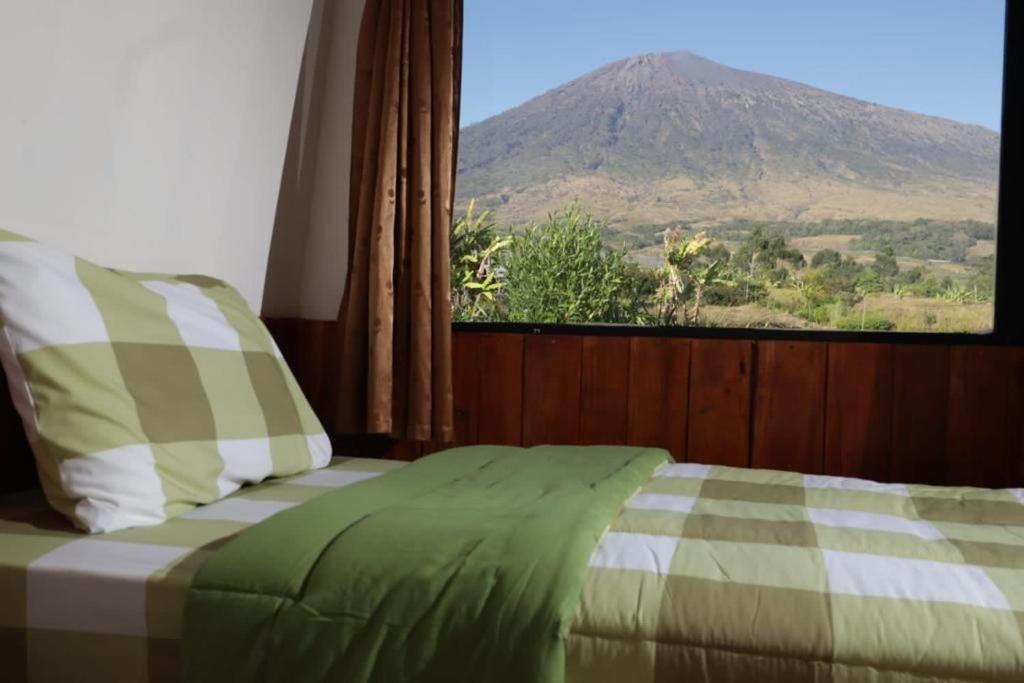The Gate Rinjani Hotel Sajang Exterior photo